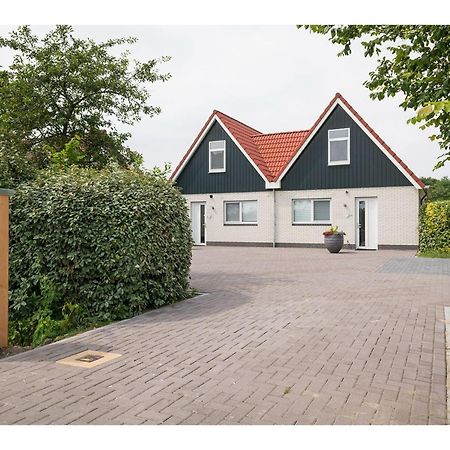 דה קוקסדורפ Bungalow On Texel With A Spacious Terrace מראה חיצוני תמונה